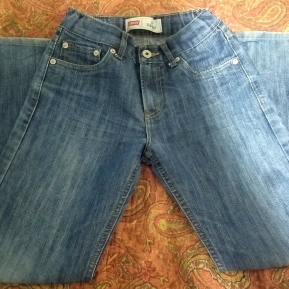 Boys Levi's 550 Straight Denim Blue Jeans Size 12 - Picture 1 of 3